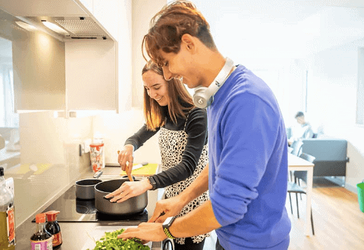 Essential Curry Kits Every Student Should Have in Their Kitchen